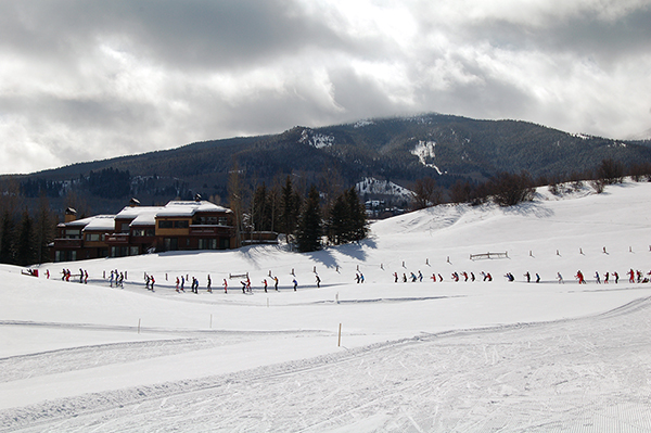 Distance view of skiers in the Owl Creek Chase